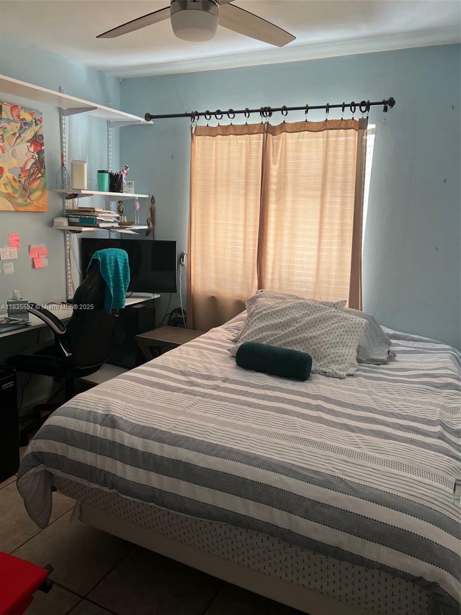 Property Photo: 7595 SW 28th St Rd FL 33155