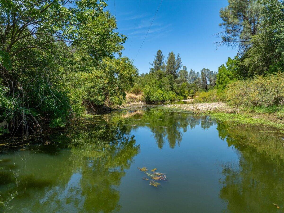 Property Photo: 3628 Somerset Avenue CA 96002