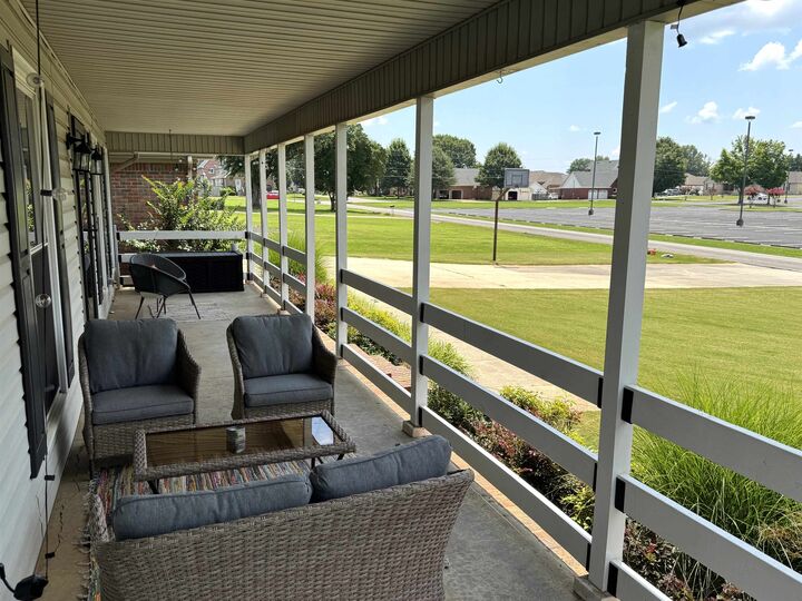 Property Photo:  1907 Orman St  AL 35661 - MUSCLE S 