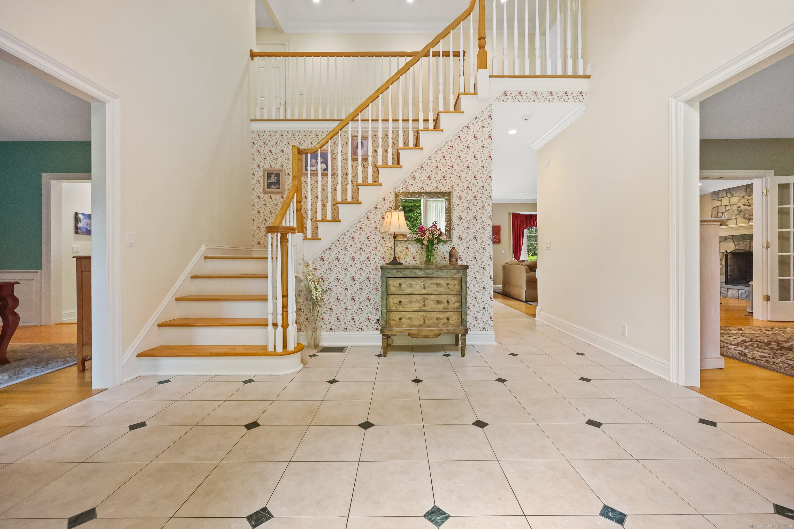 Property Photo: 28 Sunnyview Drive CT 06896