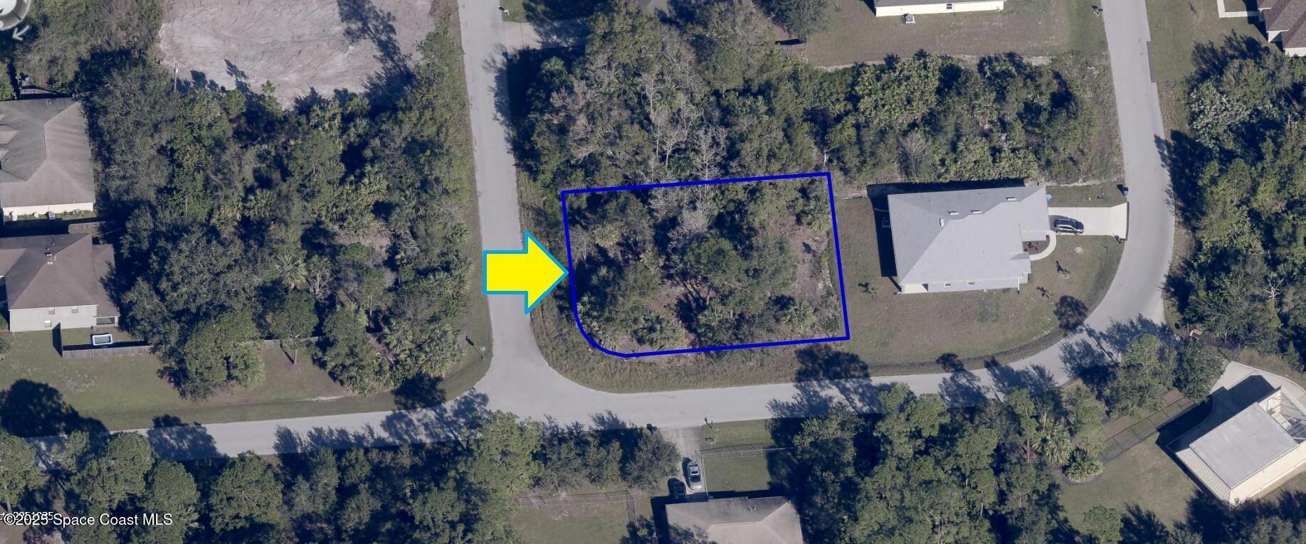 Property Photo: 3295 Corner Lot On Walters Avenue SE FL 32909