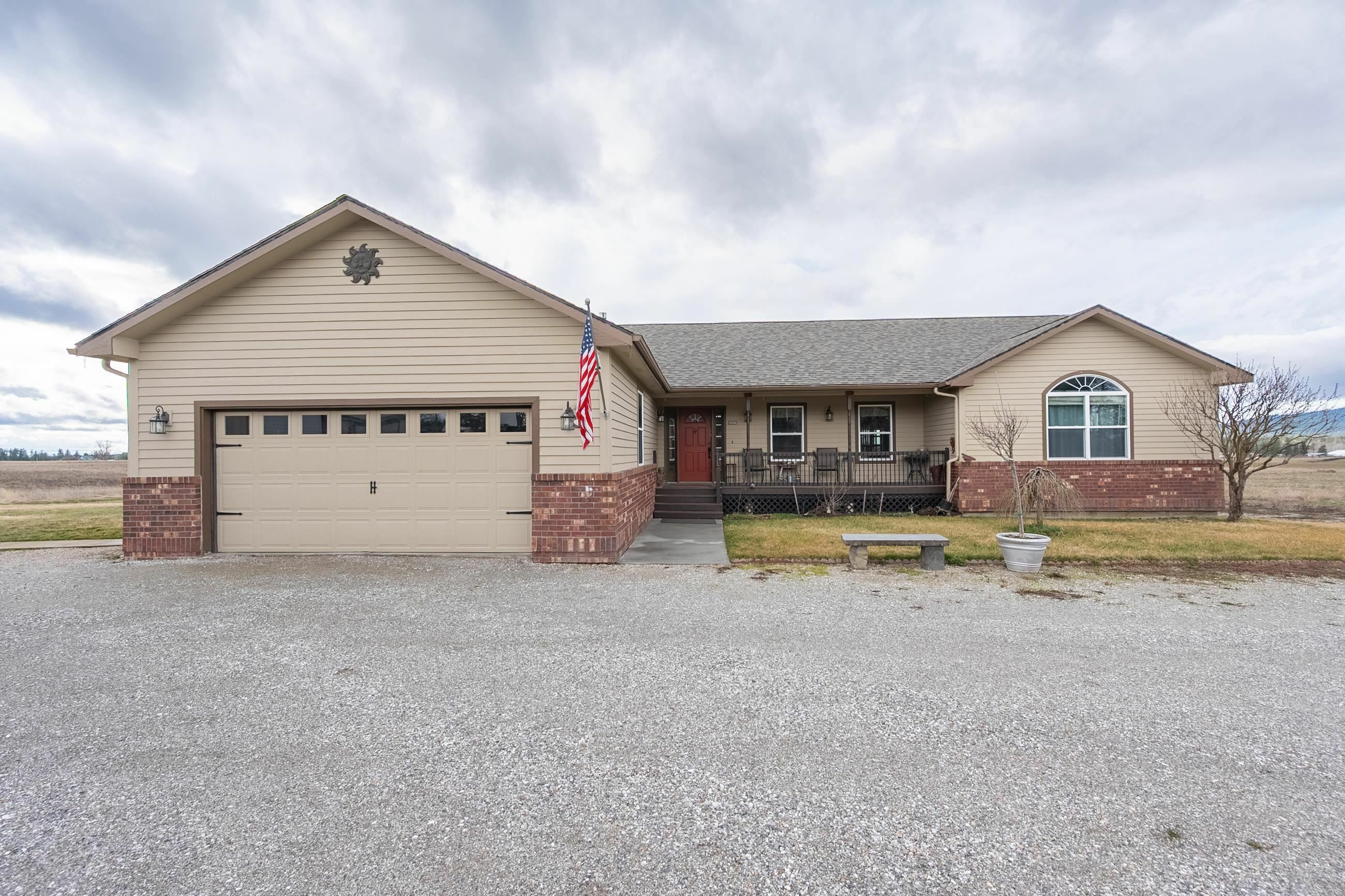 Property Photo: 8715 W Antler Rd WA 99006