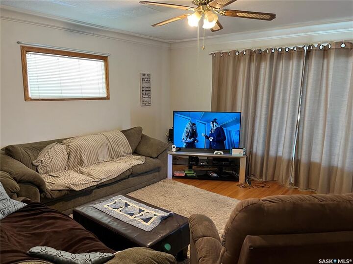 Property Photo:  112 2nd Avenue W  SK S0H 1X0 