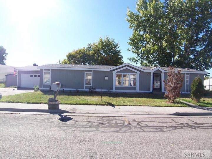 550 Knox Street  Blackfoot ID 83221 photo