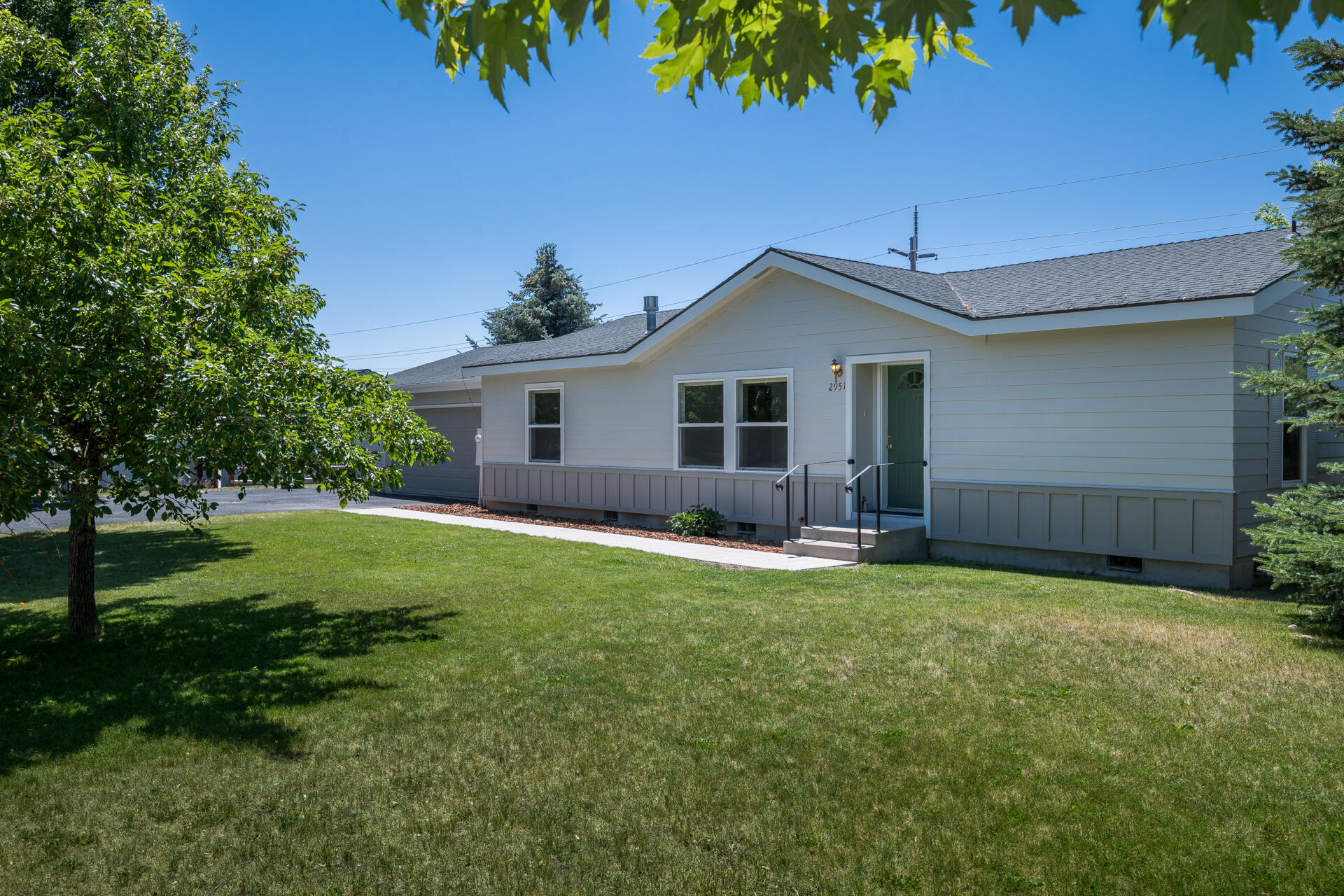Property Photo: 2951 Glenbrook Dr ID 83333