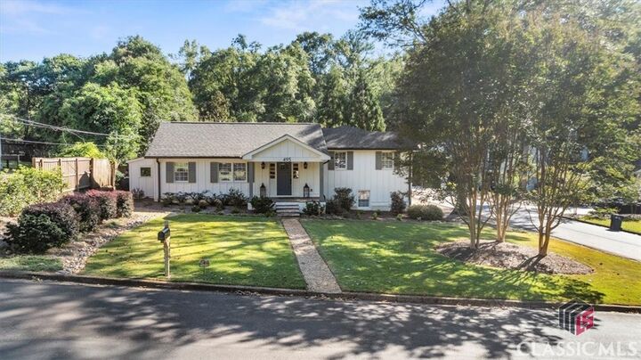 Property Photo:  495 Woodlawn Avenue  GA 30606