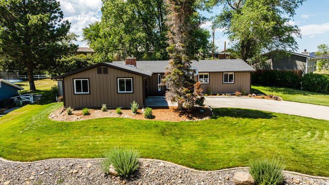 Property Photo: 606 Kearney Avenue WY 82834