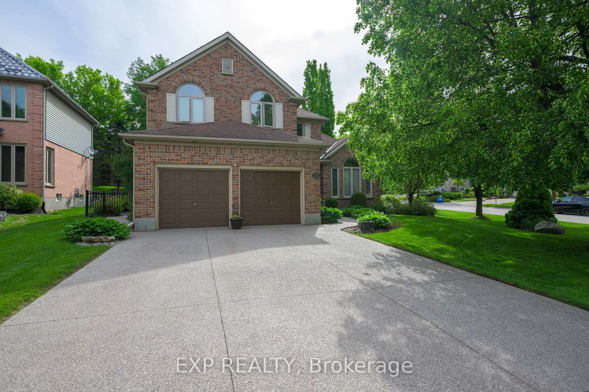 Property Photo:  22 Glenridge Crescent  ON N6G 4W5 