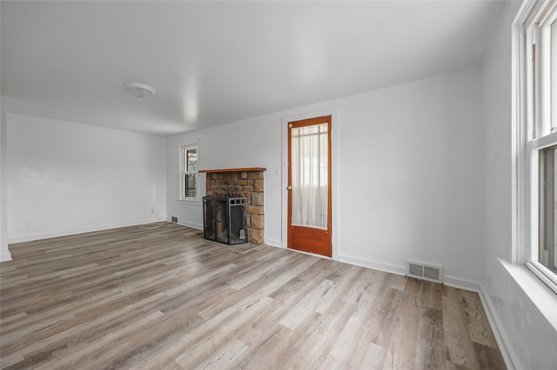 Property Photo: 1 Core PA 15301