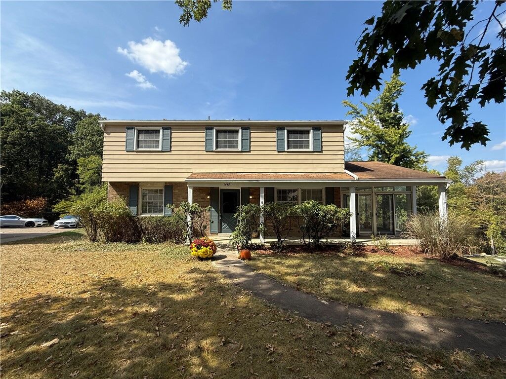 Property Photo: 1449 Parkview Dr PA 15101