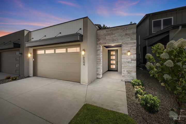 Property Photo:  6504 S Astoria Ave  ID 83642 