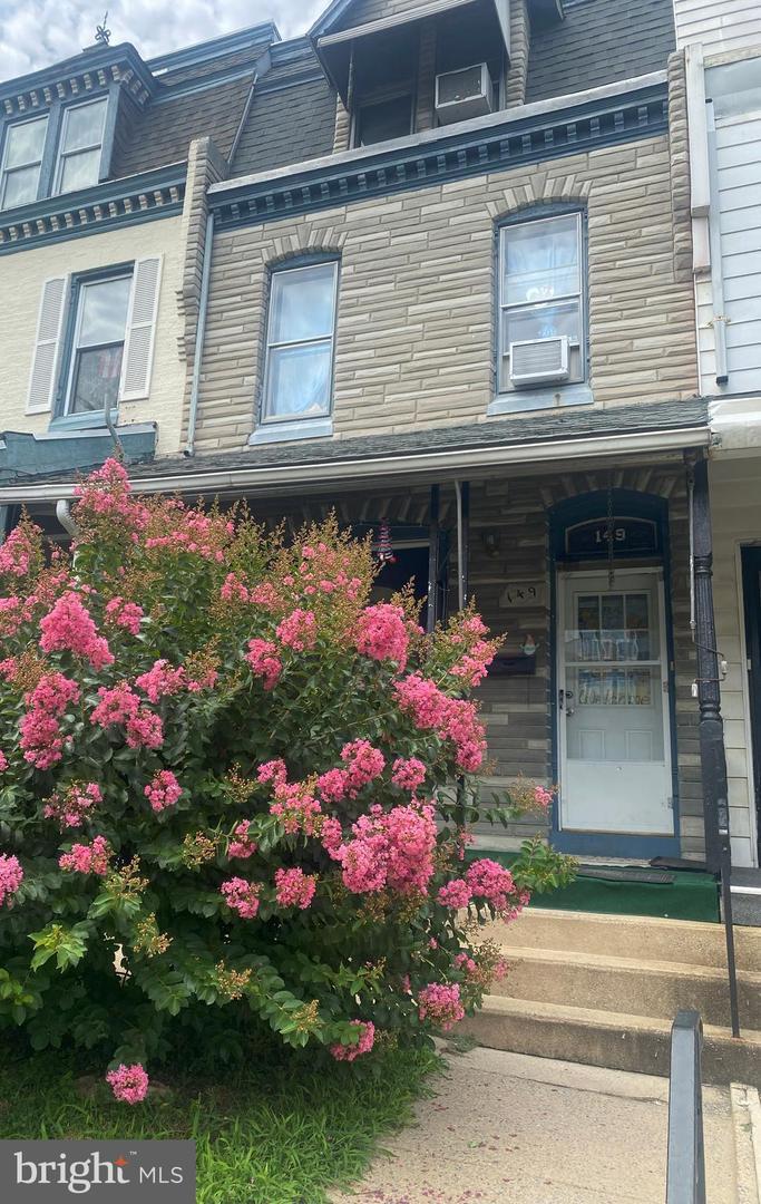 149 W Oley Street  Reading PA 19601 photo