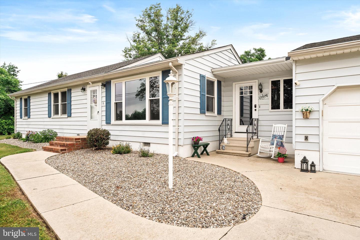 Property Photo: 77 Old York Road NJ 08515
