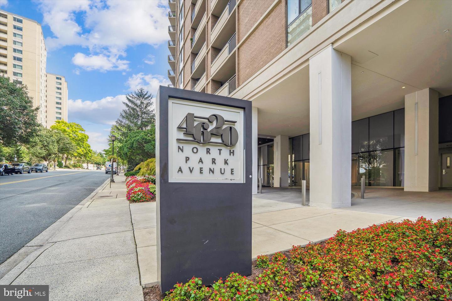 Property Photo: 4620 N Park Avenue 902W MD 20815
