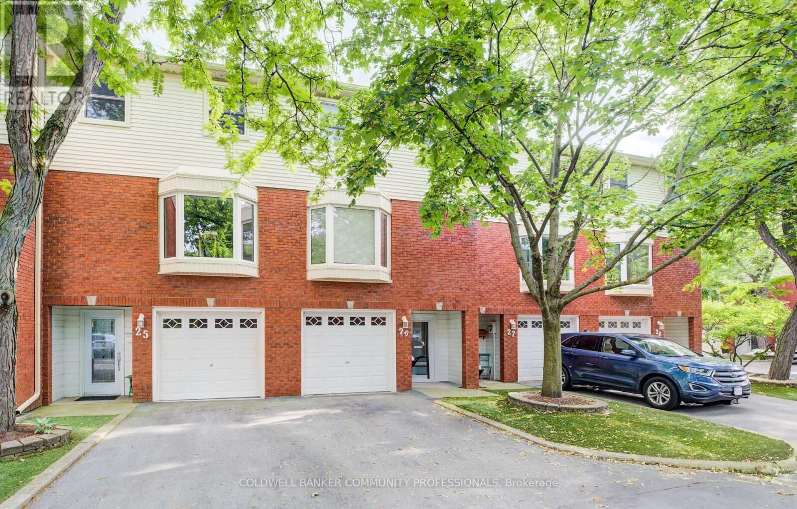 Property Photo: 130 Livingston Avenue 26 ON L3M 4W5
