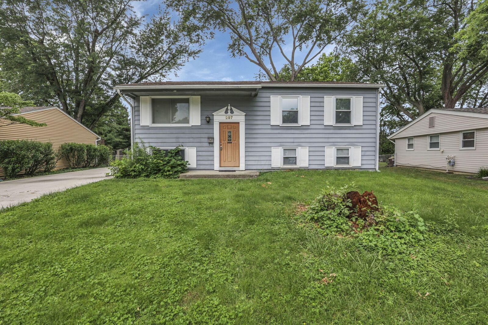 Property Photo: 297 Haymarket Place OH 43230