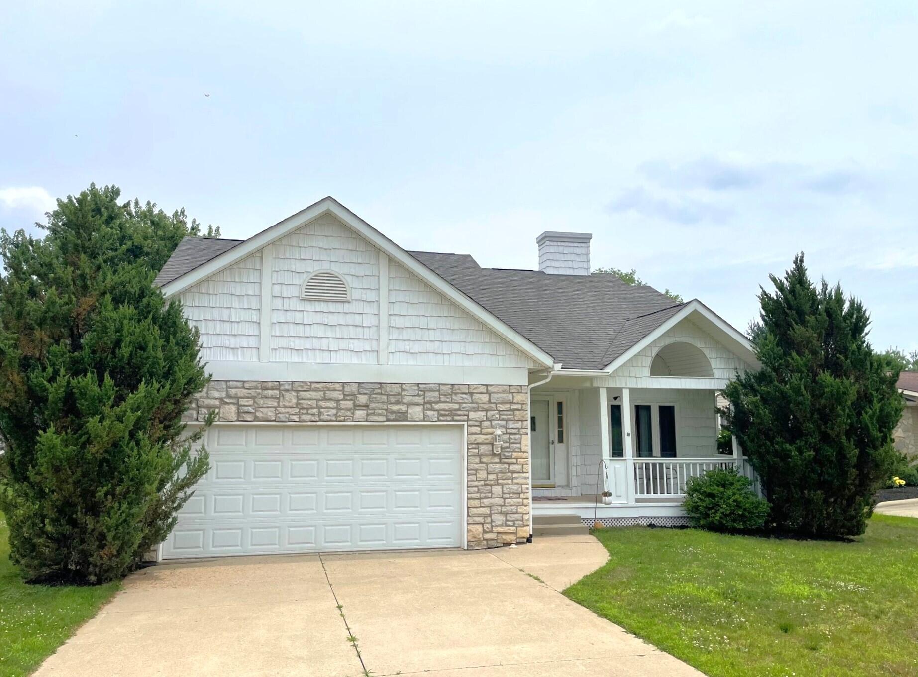 Property Photo: 453 N Ridge Heights Drive OH 43028