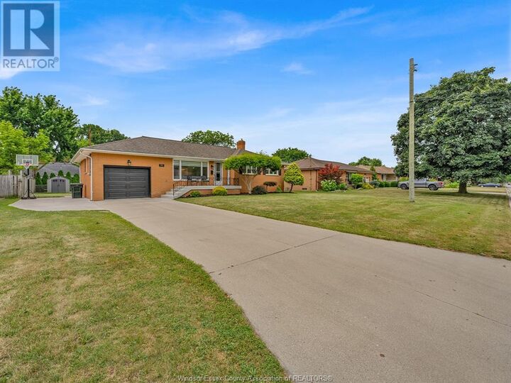 Photo de la propriété: 771 Wallace Avenue ON N9G 1M2