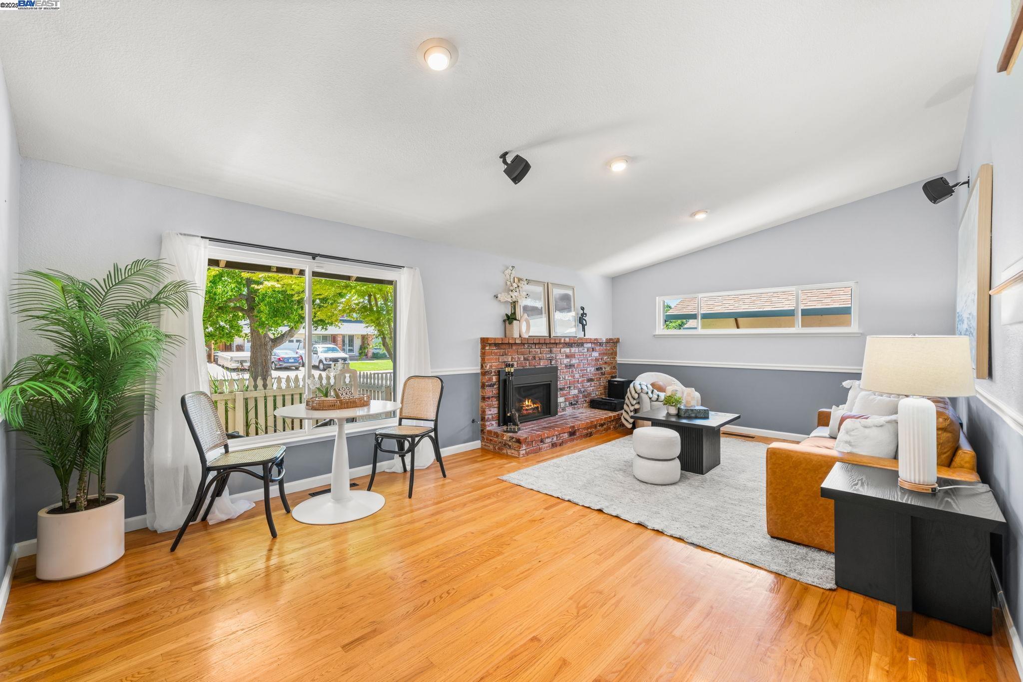 Property Photo: 646 Brighton Way CA 94551