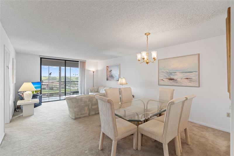 Property Photo: 900 Colony Point Cir 511 FL 33026