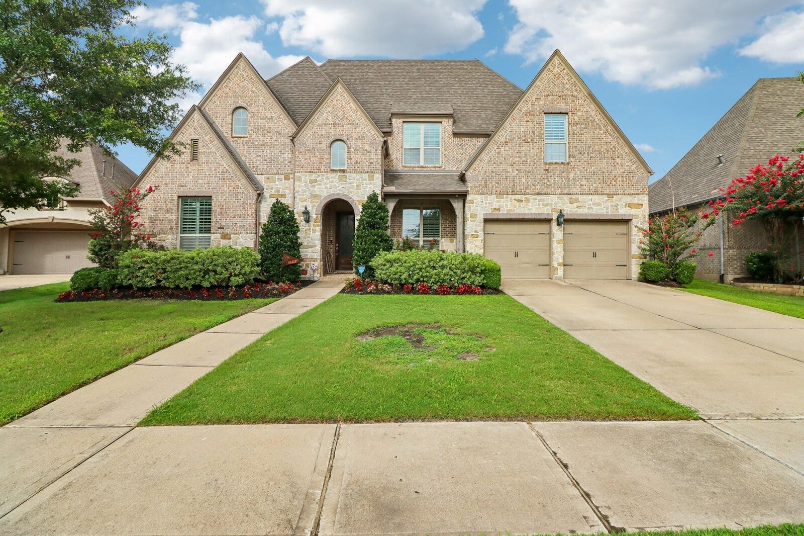 Property Photo: 2818 Dogwood Terrace Lane TX 77494