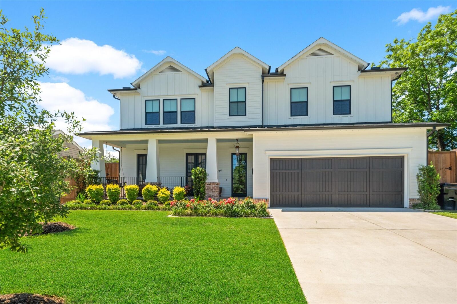 Property Photo:  1221 Lamonte Lane  TX 77018 