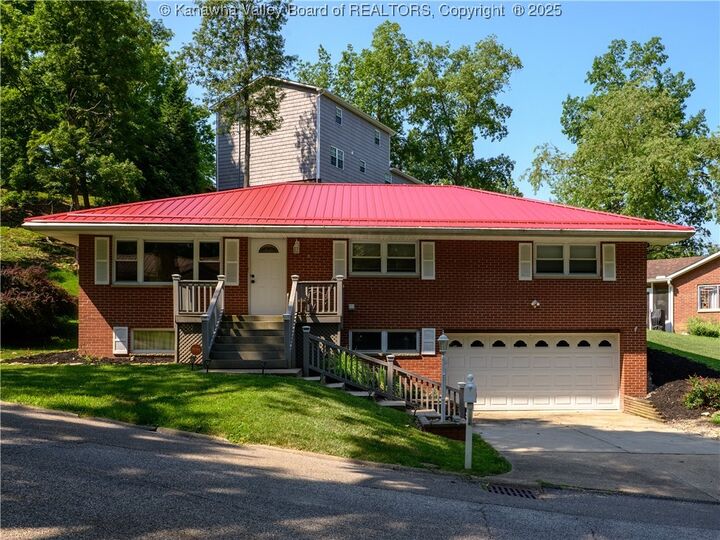 806 Whispering Way  South Charleston WV 25303 photo
