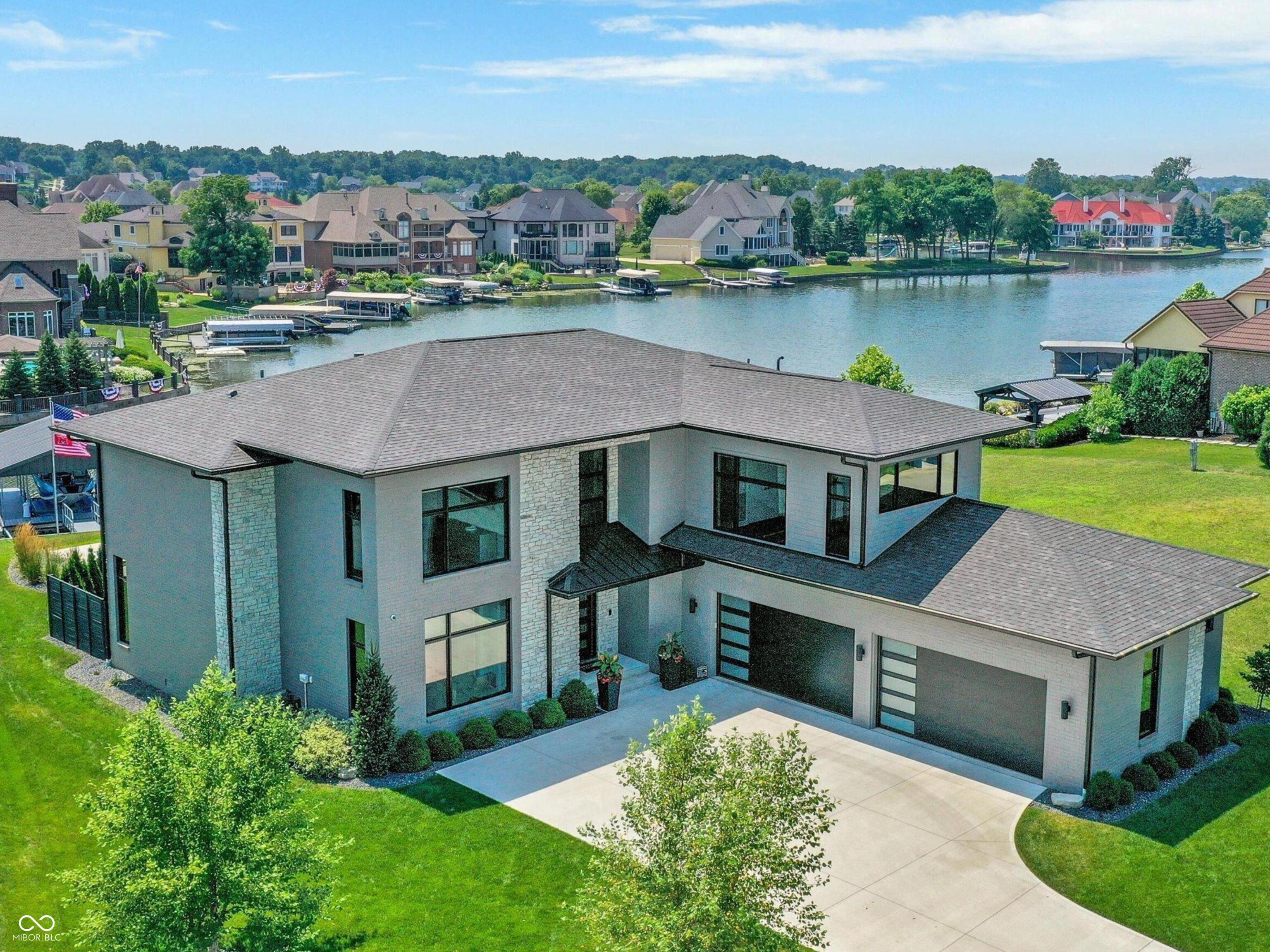 13417 Cambridge Cove Way  Fishers IN 46055 photo