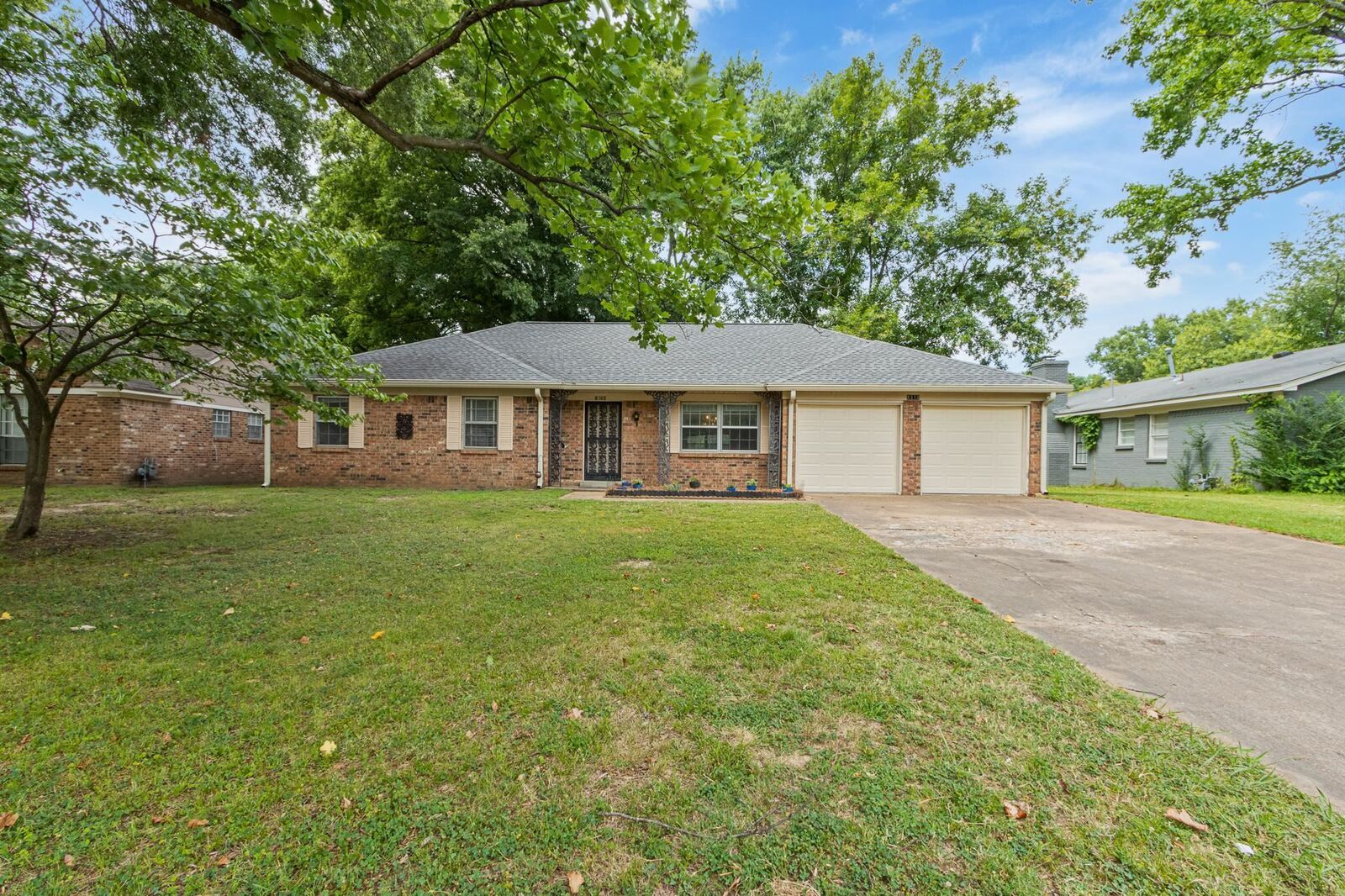 Property Photo:  5370 Yale Rd  TN 38134 