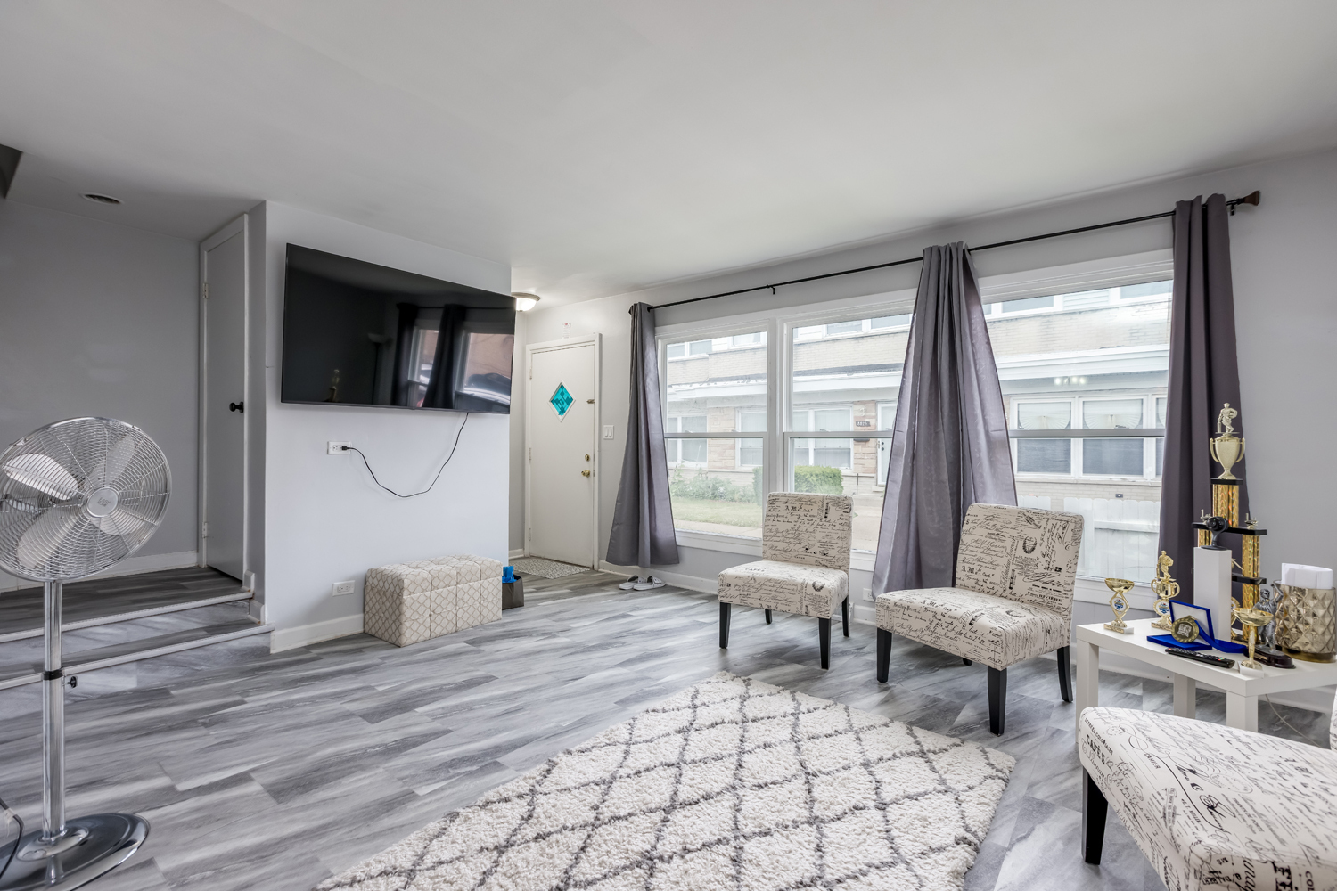 Property Photo: 8821 N Washington Street F IL 60714