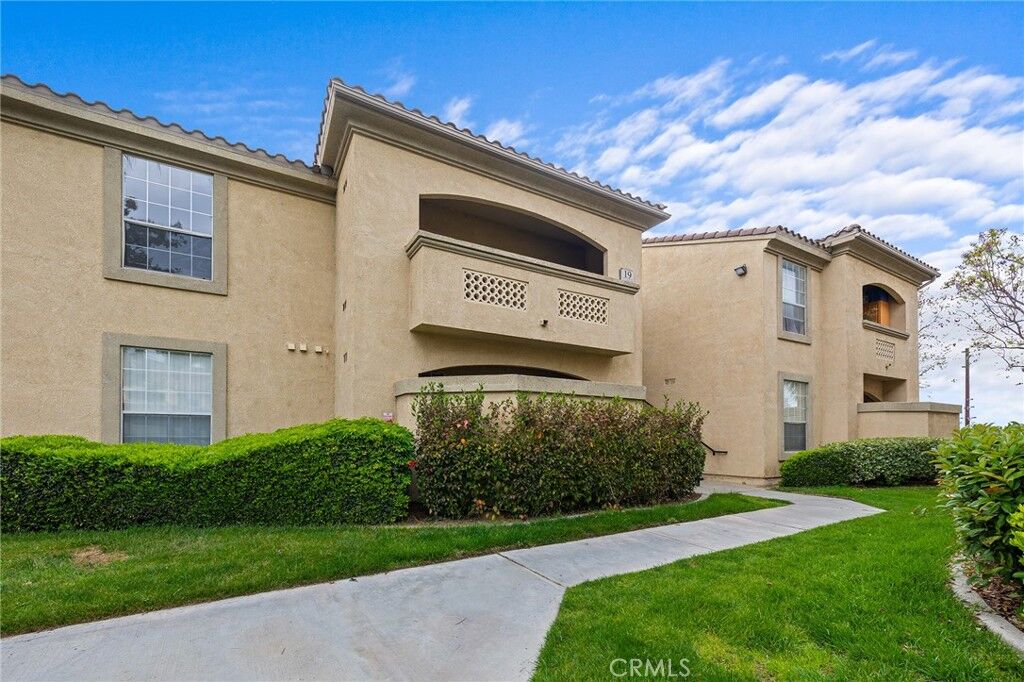 Property Photo:  375 Central Avenue 196  CA 92507 