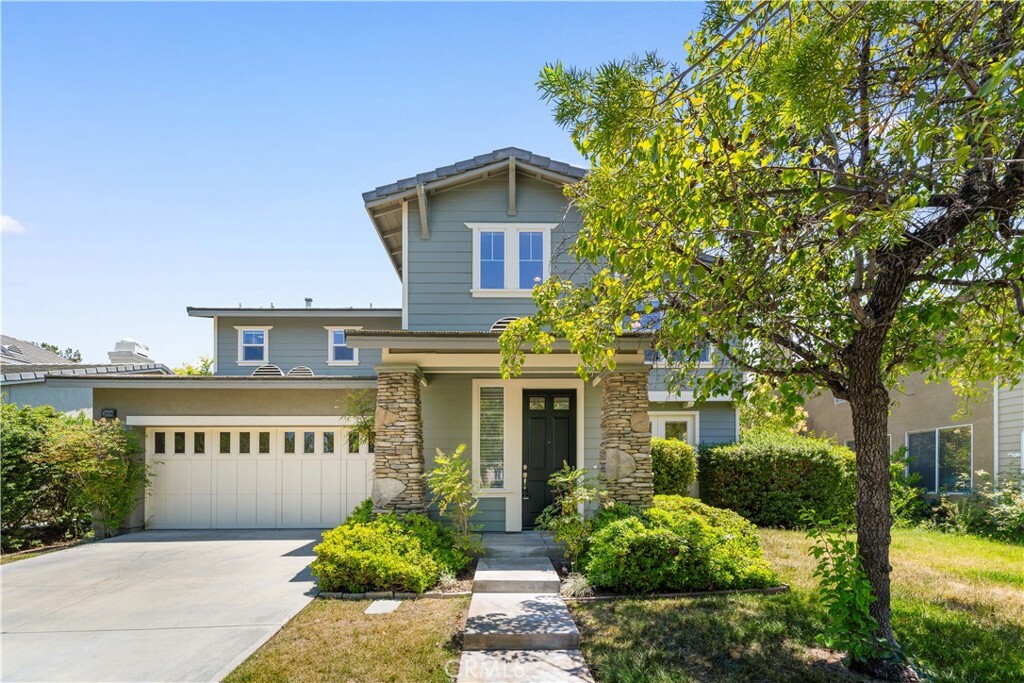 Property Photo: 39886 Worthington Pl CA 92591