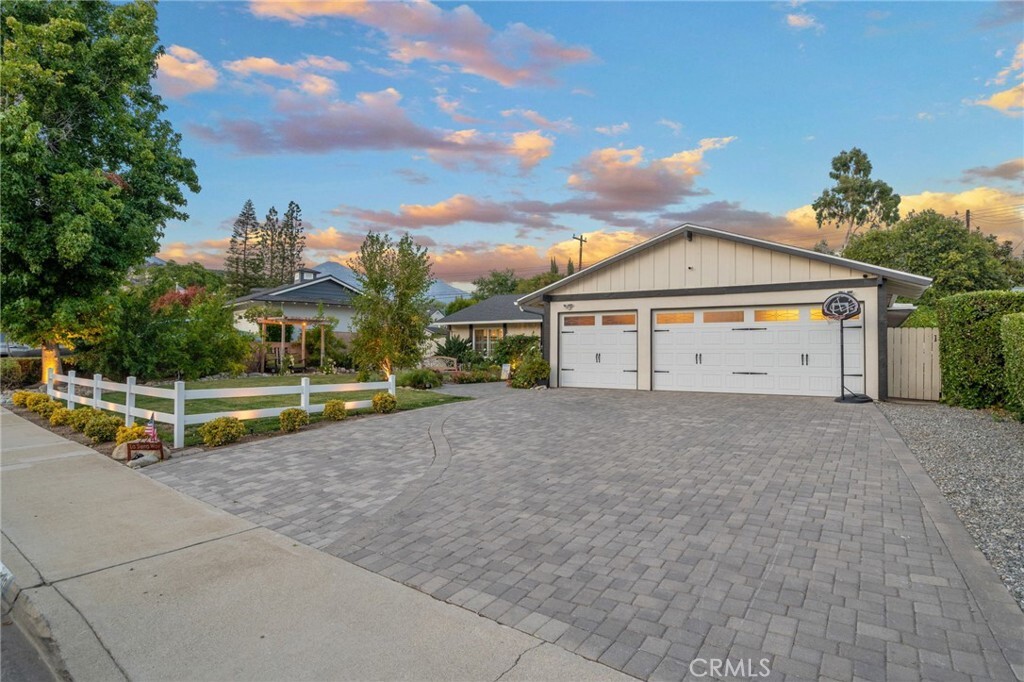 2240 La Sierra Way  Claremont CA 91711 photo