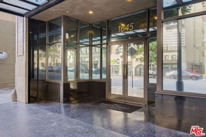 Property Photo:  1645 N Vine Street 706  CA 90028 