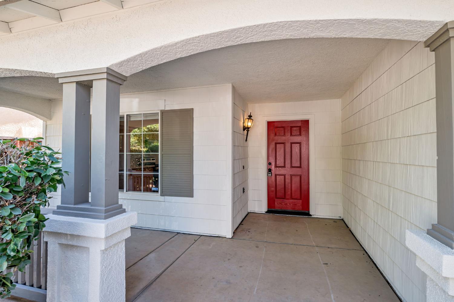 Property Photo: 3828 Tern Court CA 95340