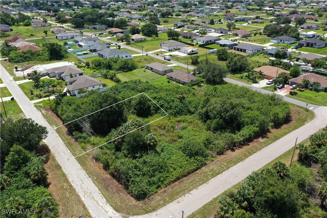 Property Photo: 4117 17th Street SW FL 33976