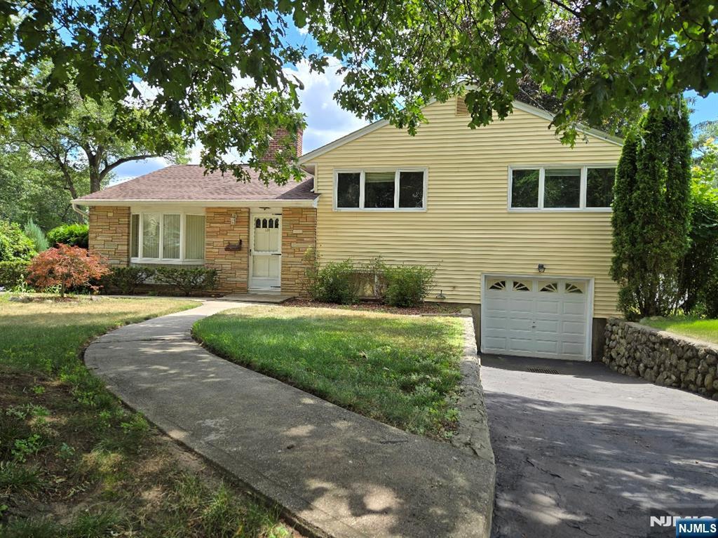 Property Photo:  131 Busteed Drive  NJ 07432 