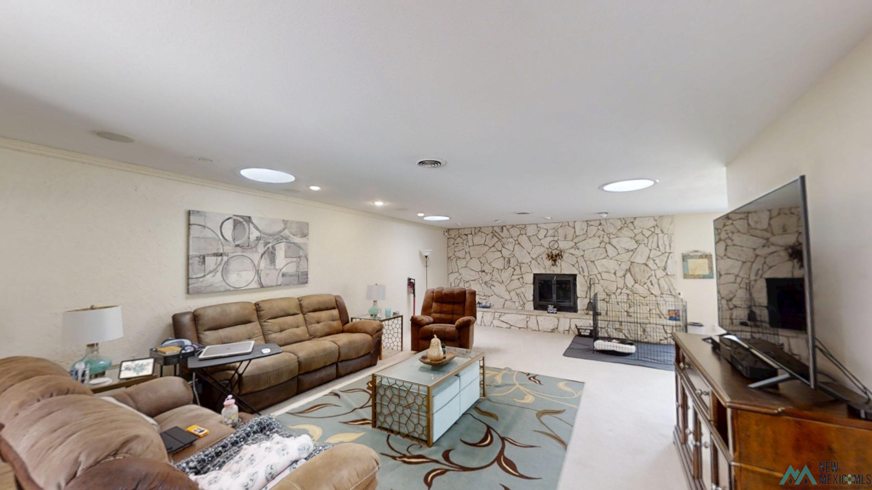 Property Photo:  1500 Colonial Parkway  NM 88101 