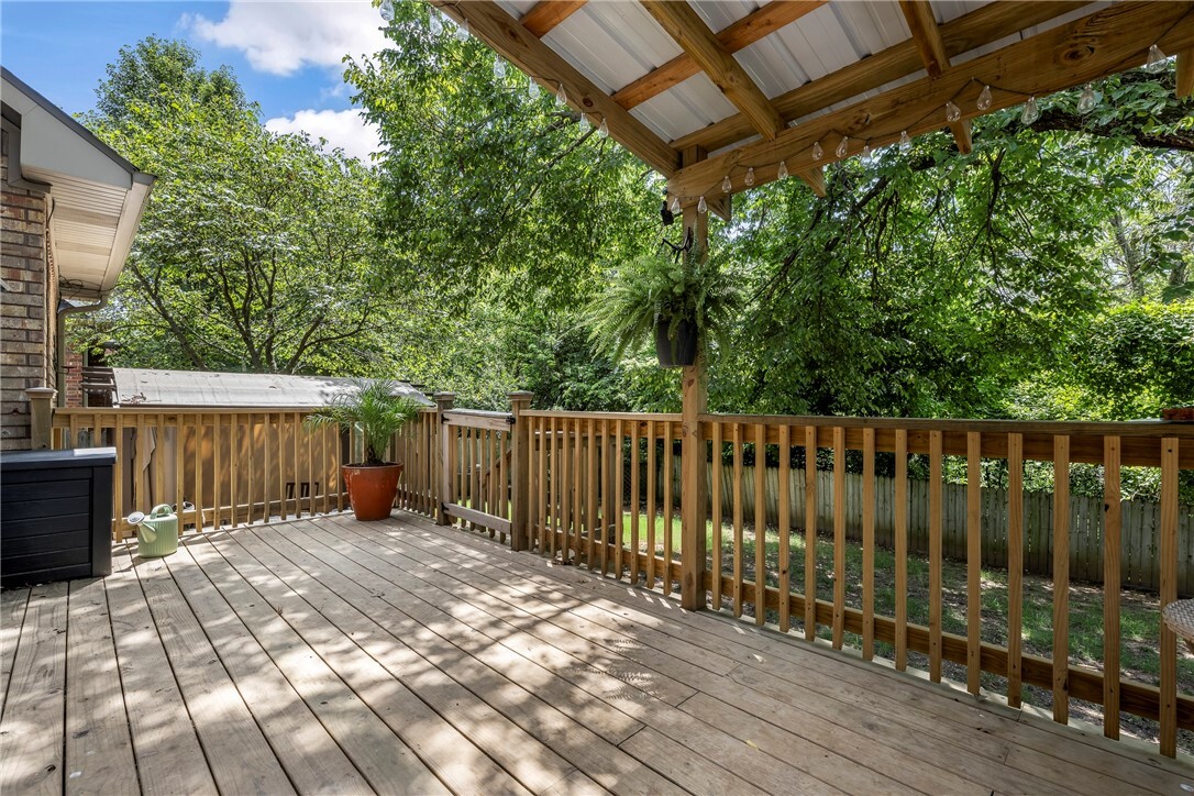 Property Photo: 2509 Magnolia Drive AR 72762