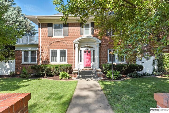 102 N 54th Street  Omaha NE 68132 photo