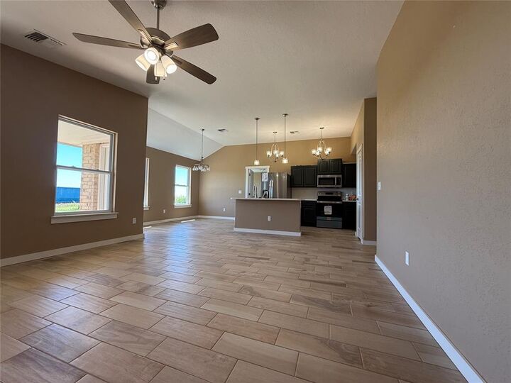 Property Photo:  1808 Sommerset Place  OK 73521 