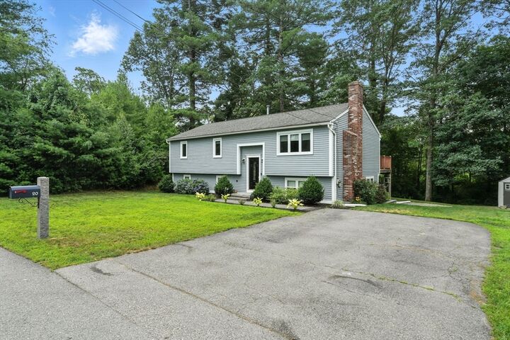 Property Photo:  20 Mississippi Rd  MA 01876 