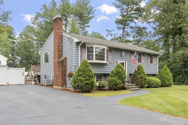Property Photo:  9 Donald Road  MA 01821 
