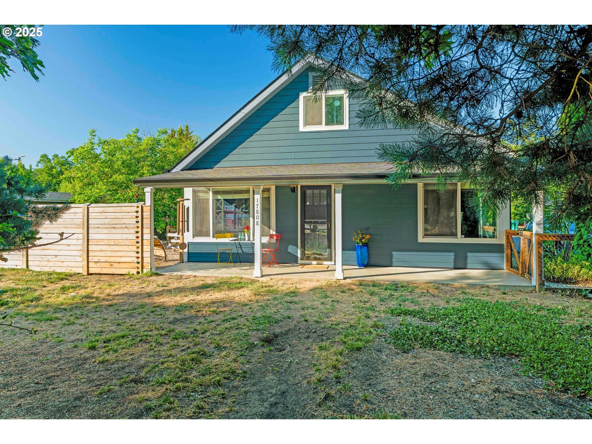 Property Photo: 17808 SE Addie St OR 97267