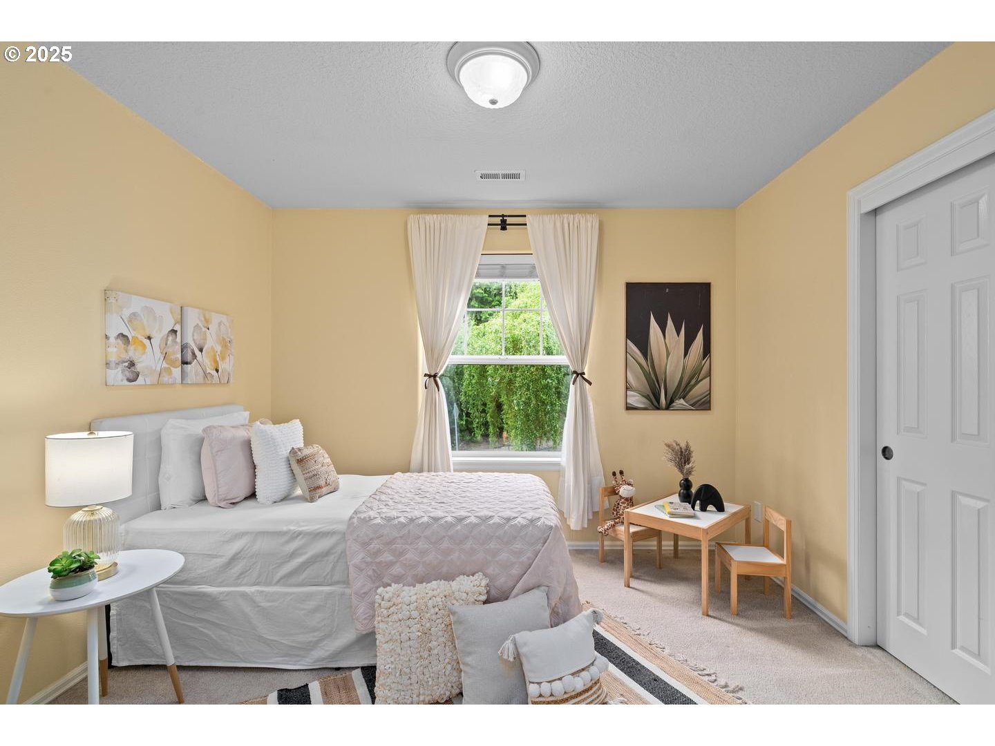 Property Photo: 11231 SW 27th Ave OR 97219