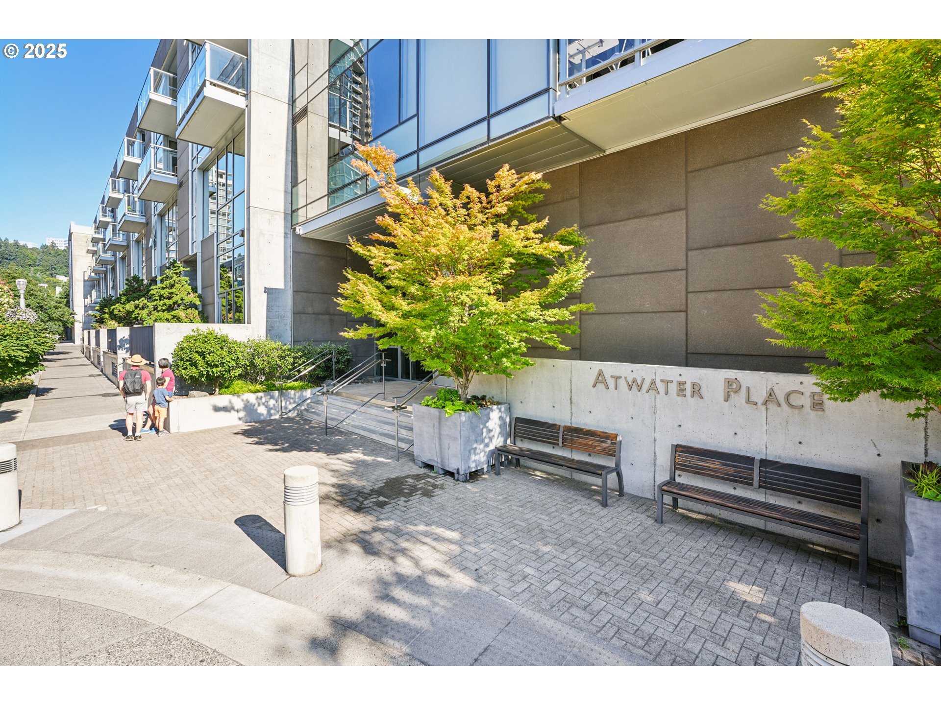 Property Photo: 841 S Gaines St 445 OR 97239