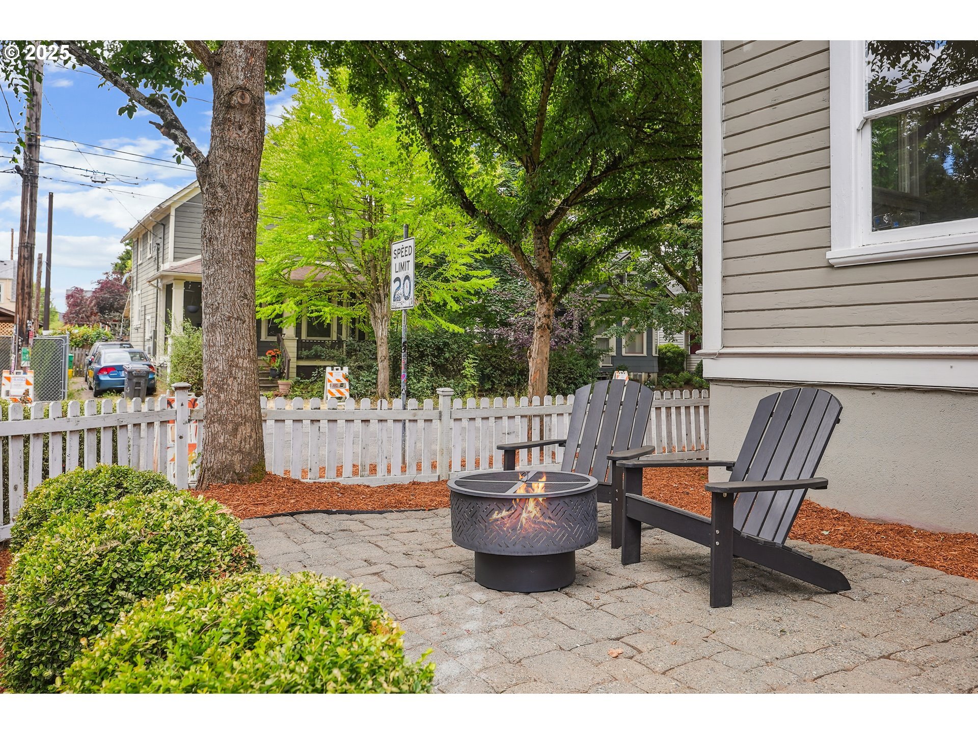 Property Photo: 2805 SE Oak St OR 97214