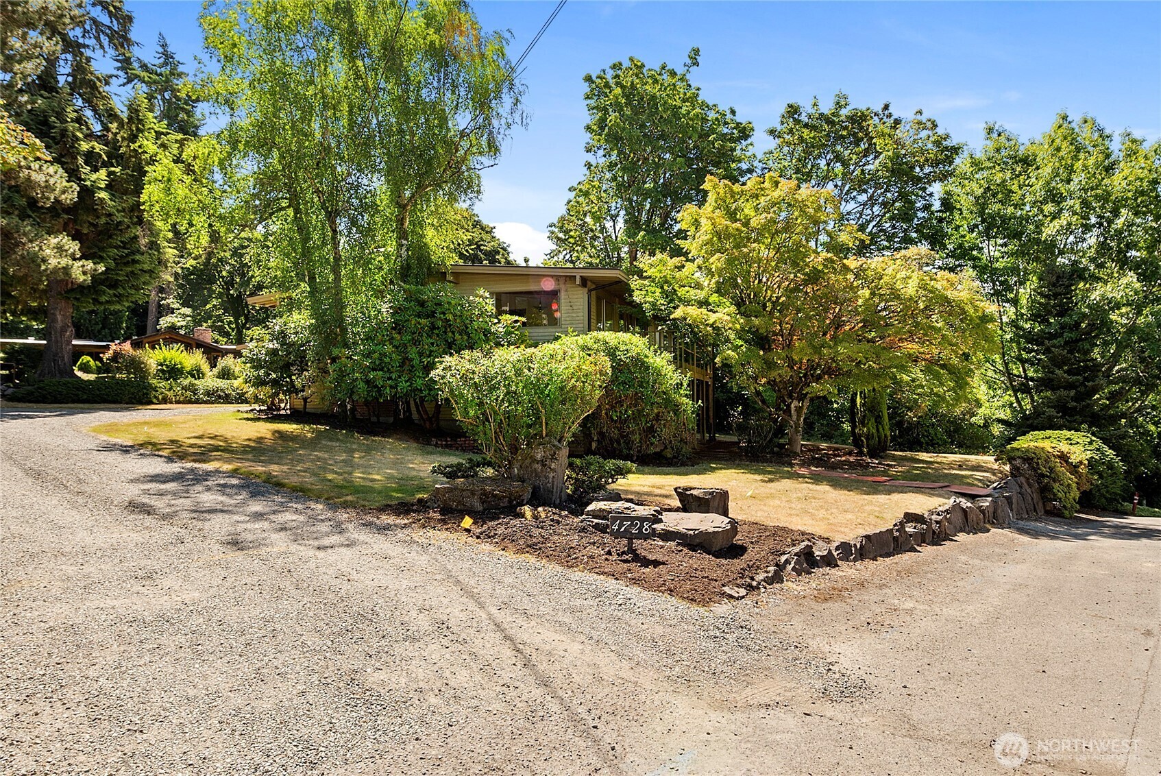 Property Photo: 4728 86th Avenue SE WA 98040