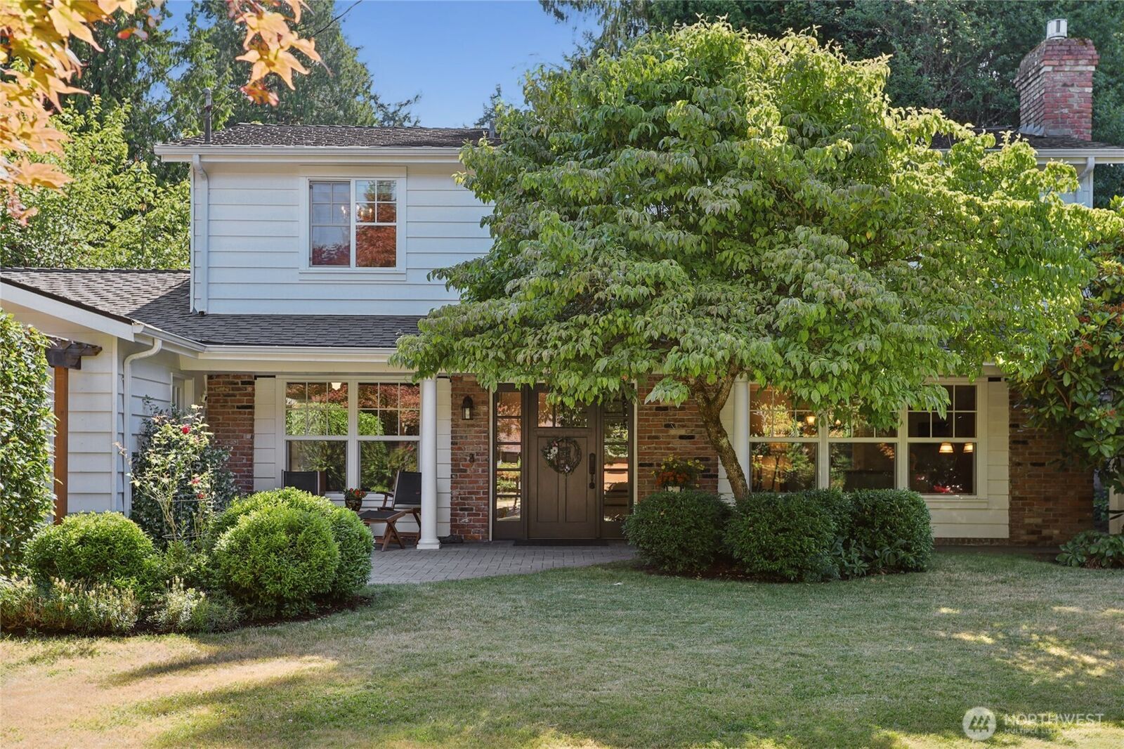 Property Photo: 4712 90th Avenue SE WA 98040