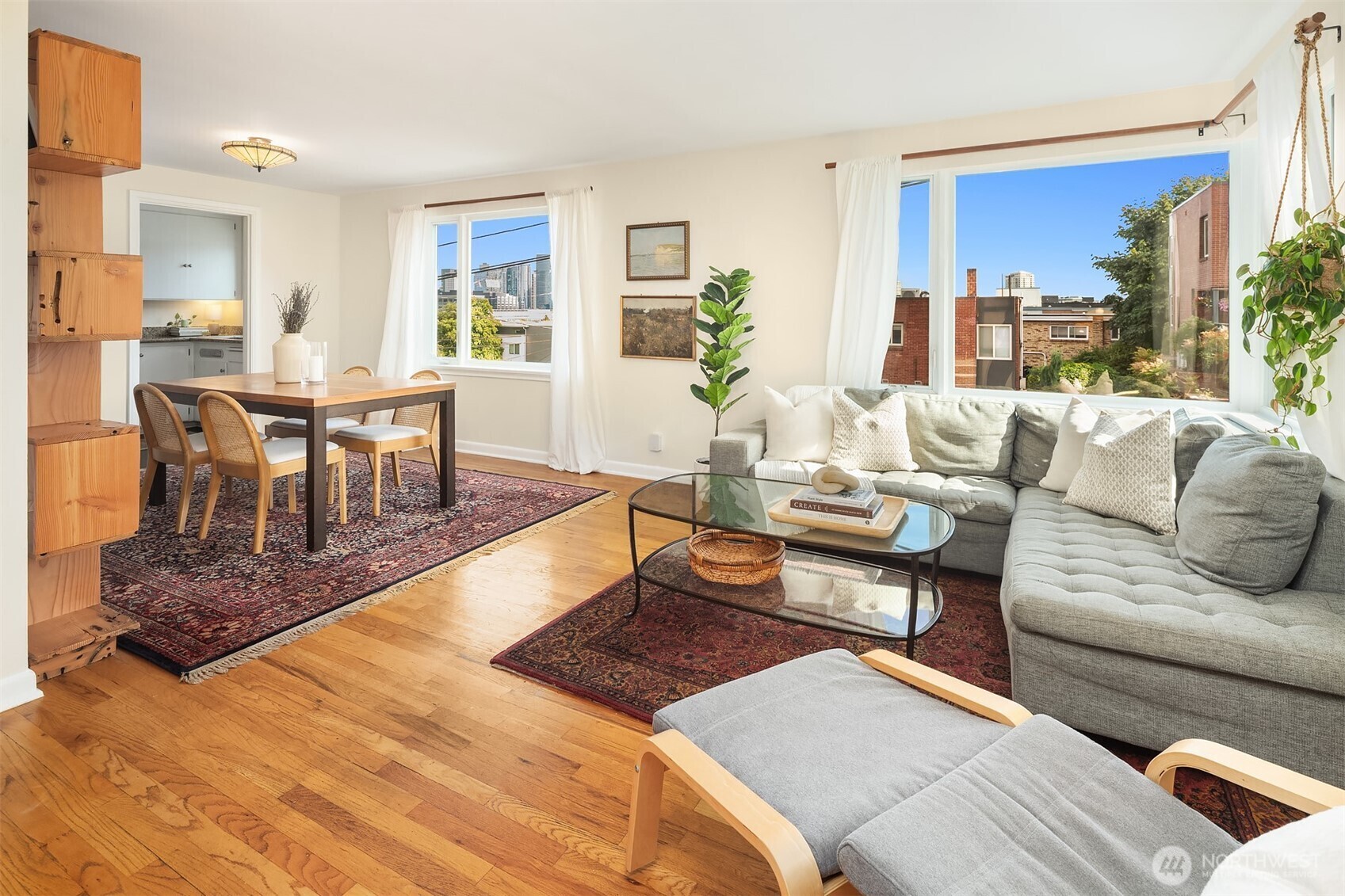 Property Photo: 228 Aloha Street 403 WA 98109